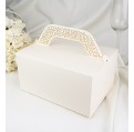 Svatební krabička na výslužku KK977-04 s krajkovým uchem