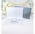 Svatební oznámení ve stylu vintage ve studené stříbrné.