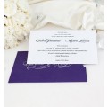 Svatební oznámení ve formátu kapsy z luxusního fialového papíru.