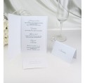 Svatební menu s dekorem srdíček
